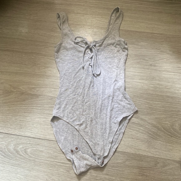 Bodysuit - Picture 2 of 8